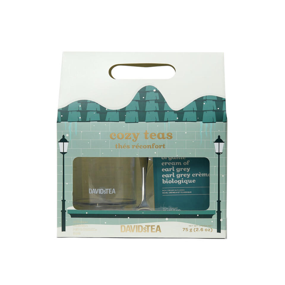 gifts-for-women-in-60s-davidstea-set