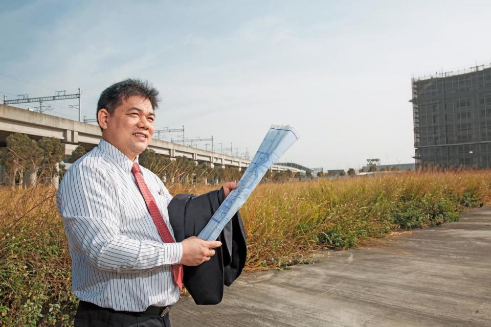 林志成擬在台中烏日高鐵站旁、走路10分鐘距離的土地蓋1棟挑高、沒柱子、自有4百個停車位的新古典風格臻愛婚宴飯店。