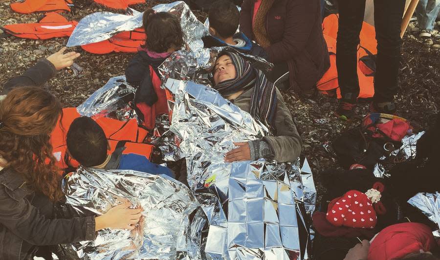 17 Gut-Wrenching Photos Show the Crisis Everyone Needs to Remember This Christmas
