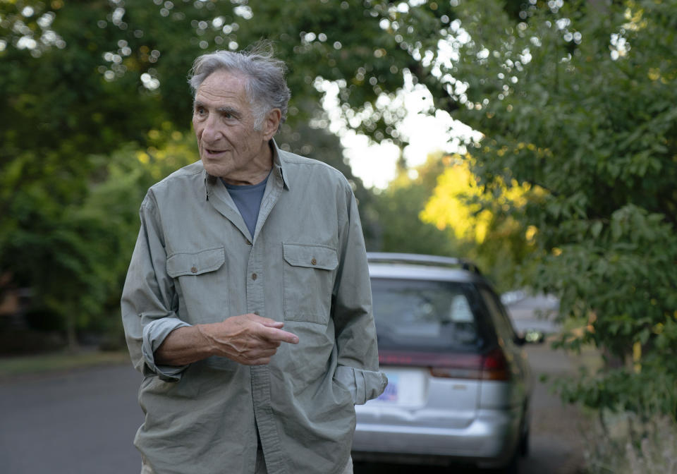 This image released by A24 shows Judd Hirsch in a scene from "Showing Up." (Allyson Riggs/A24 via AP)