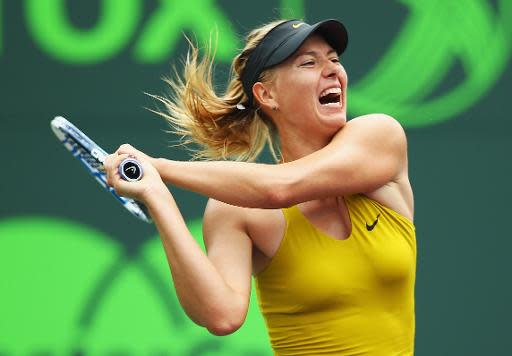 La tenista rusa Maria Sharapova derrota a la belga Kirsten Flipkens en el Masters 1000 de Miami, en Florida, el 24 de marzo de 2014 (GETTY IMAGES NORTH AMERICA/AFP | Al Bello)