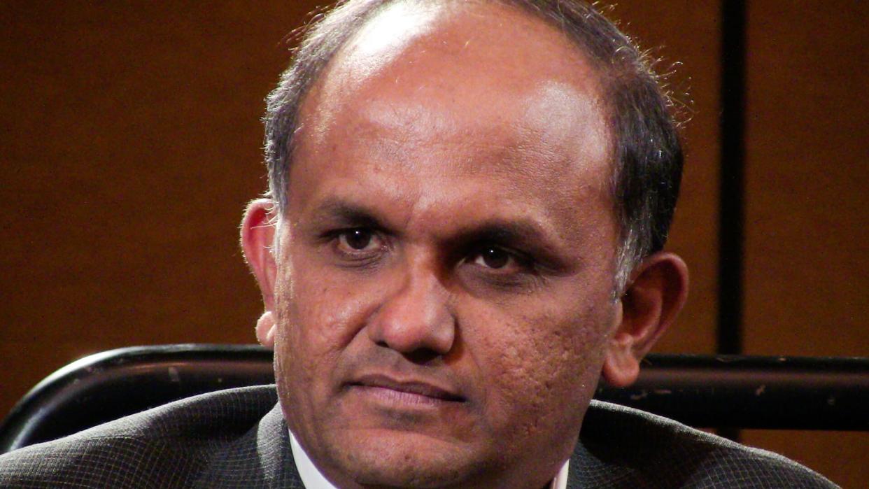 CEO, CEOs, Shantanu Narayen