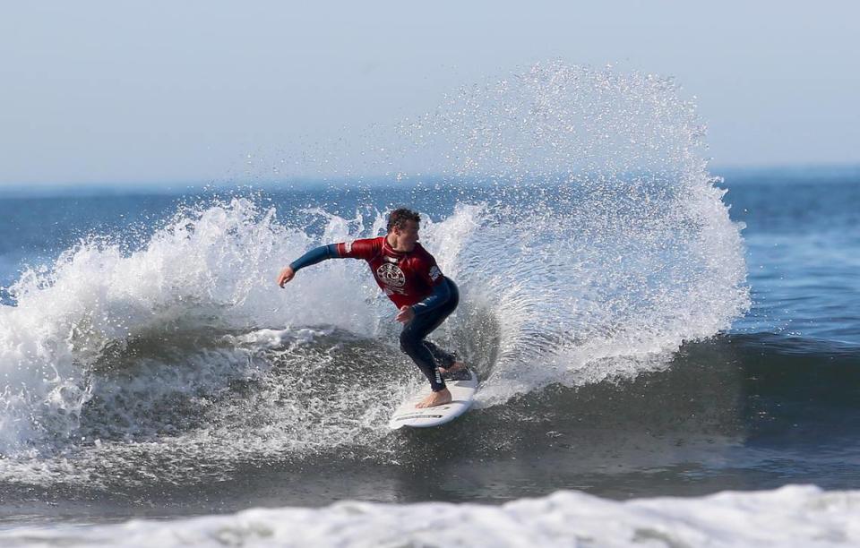 Tex Mitchell (USA) competes in heat 2 of a qualify round on Friday.