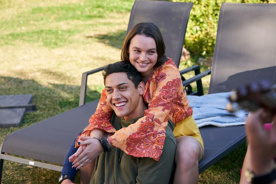 nikau parata and bella nixon in home and away