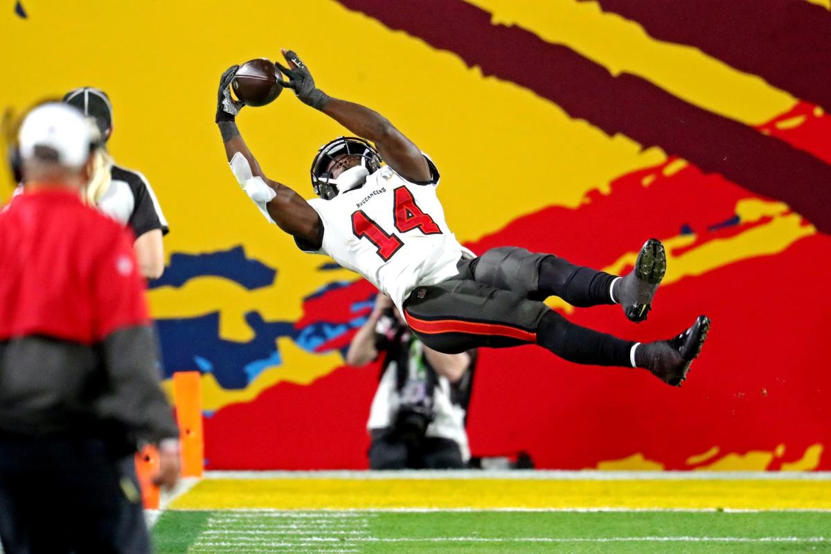 Chris Godwin - Tampa Bay Buccaneers Wide Receiver - ESPN