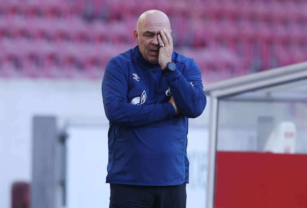 Christian Gross ist wohl nicht mehr Schalke-Trainer. (Bild: Getty Images)