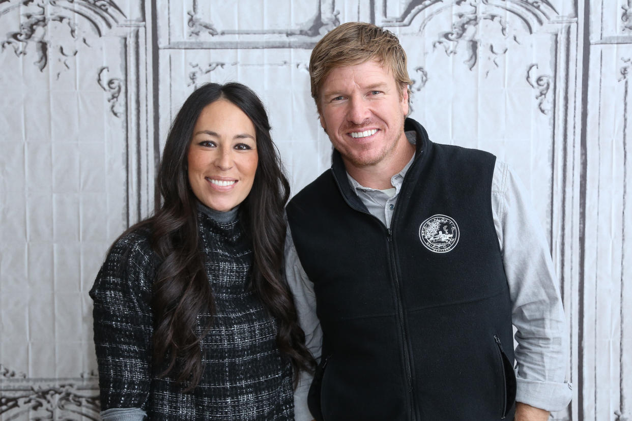 Chip and Joanna Gaines are ending <i>Fixer Upper</i> after its fifth season. (Photo: Getty Images)