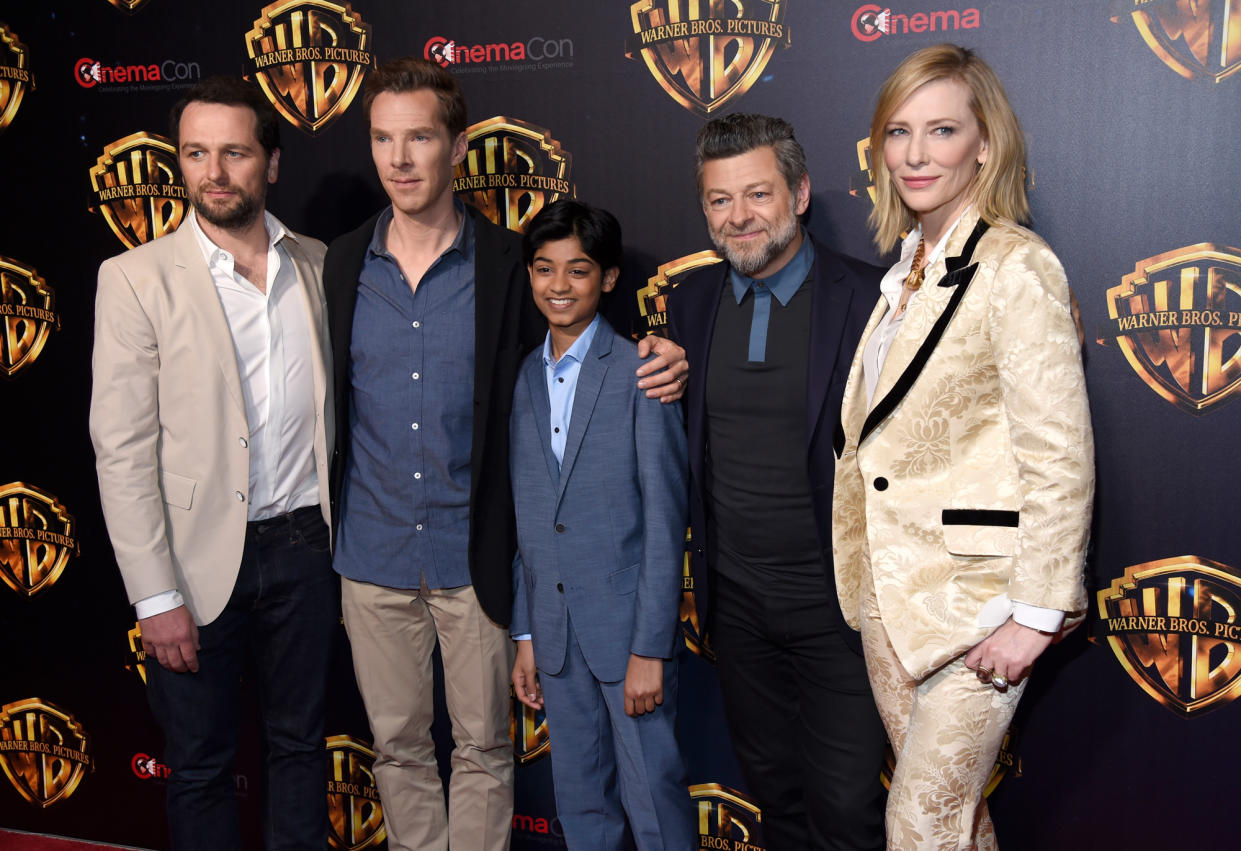 Matthew Rhys, Benedict Cumberbatch, Andy Serkis und Cate Blanchett leihen den tierischen Freunden und Feinden von Mogli (Rohan Chand) ihre Stimmen. (Bild: Invision/AP Photo)