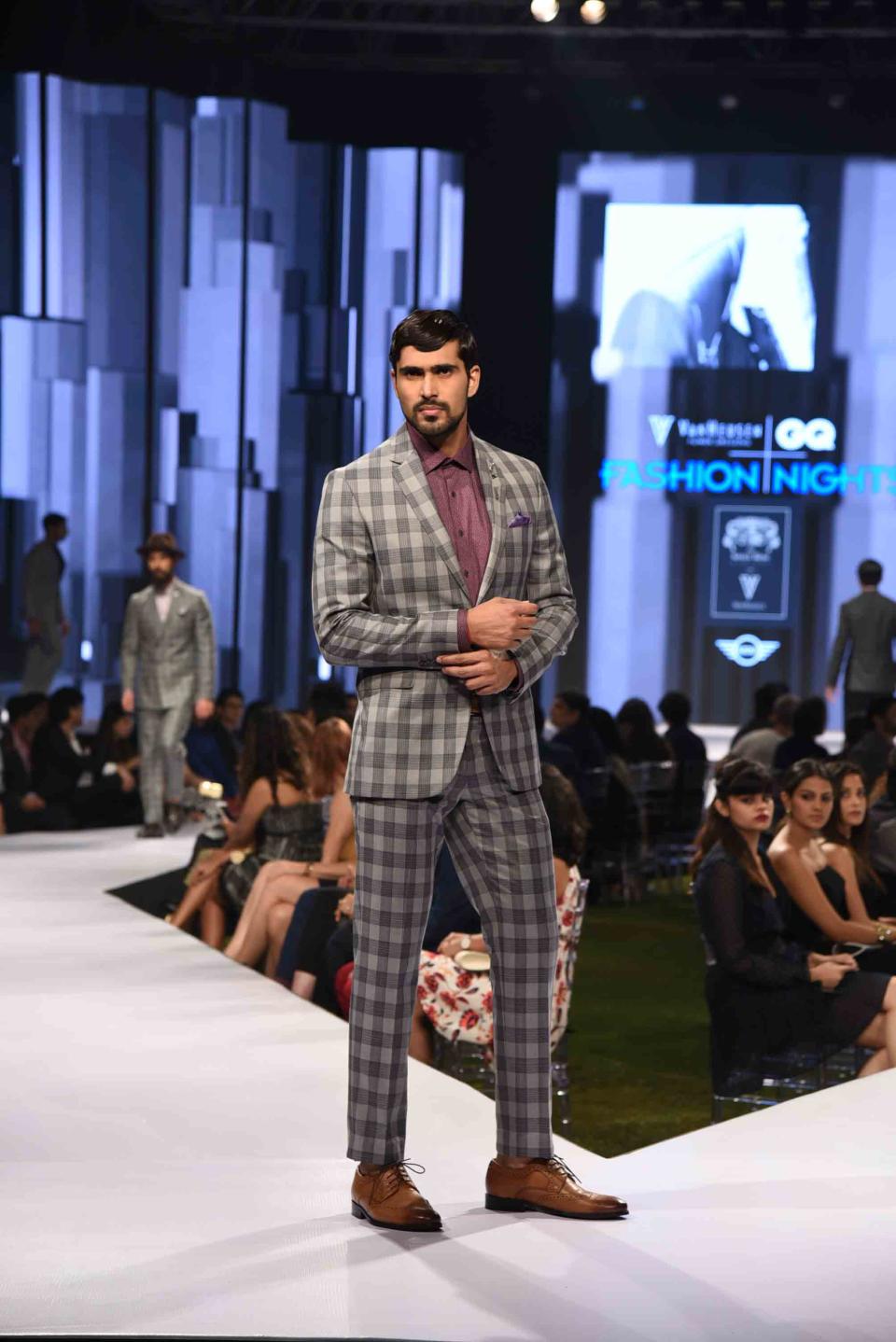 Bollywood meets fashion at 'Van Heusen and GQ Fashion Nights 2016' finale