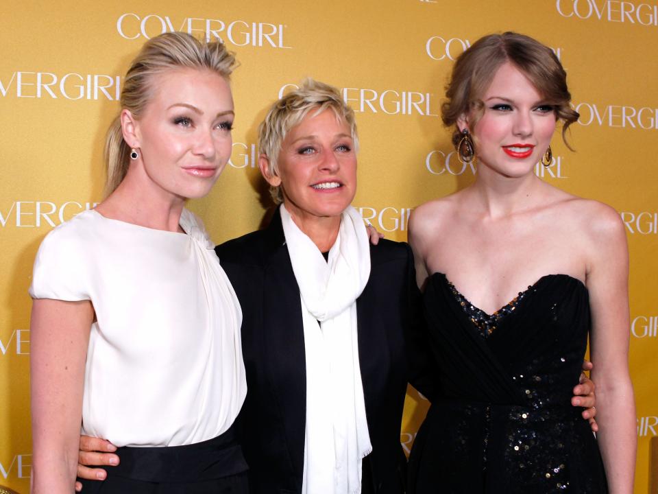 Taylor Swift posed with Ellen DeGeneres and her wife, Portia Del Rossi, in January 2011.