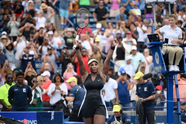 Serena Williams celebrates her victory 