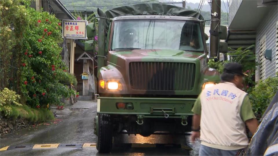 「海葵」「迎面而來」台東首當其衝！　山區居民預防性撤離　綠島超商物資被掃光