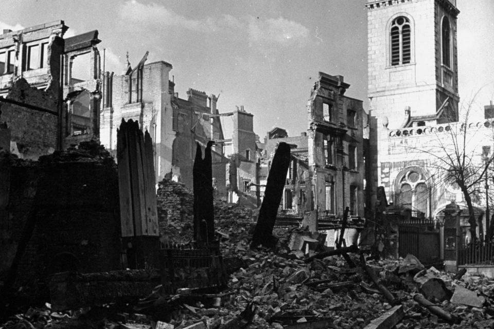 <p>A view showing St. Mary's, Aldermanbury, surrounded by buildings that had been devastated by the Luftwaffe's incendiary bombing blitz during WWII. </p>