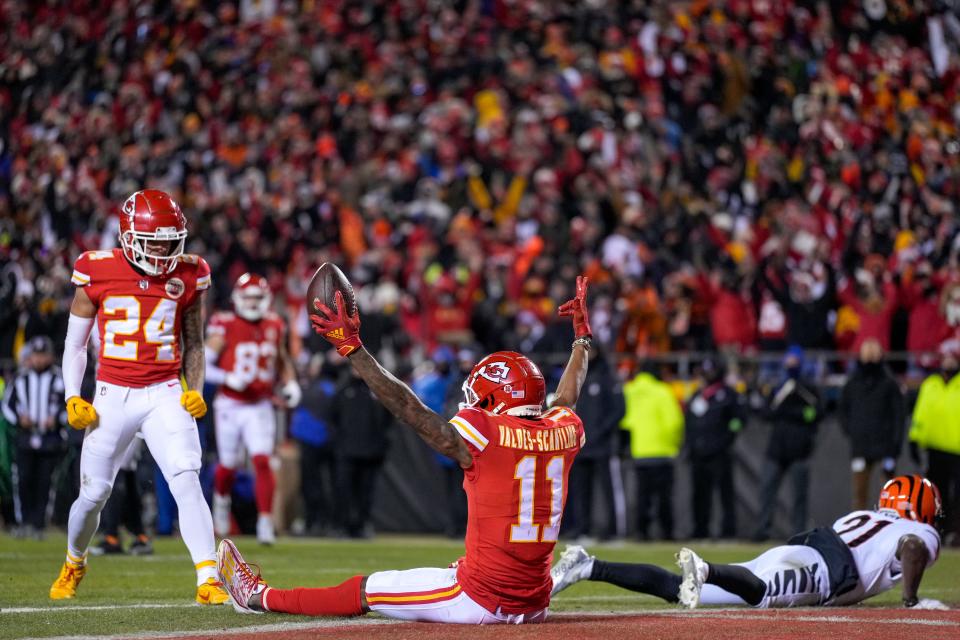 Kansas City Chiefs wide receiver Marquez Valdes-Scantling caught the go-ahead touchdown pass under coverage from Cincinnati Bengals cornerback Mike Hilton in the AFC title game.