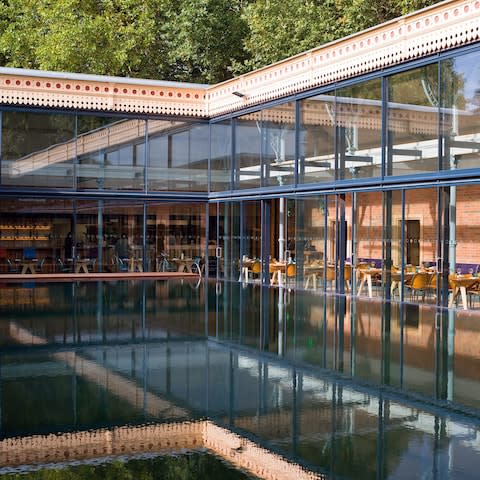 Thames Lido has a raised, heated pool that enables diners and swimmers to be on the same level - Credit: Andy Sewell