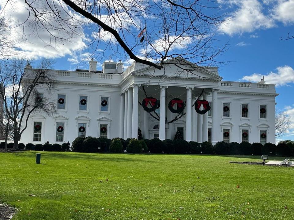 Tour White House Holiday Decorations 2023