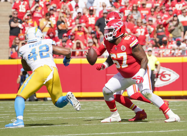 Chiefs OT Lucas Niang won't be starter when activated from Reserve/PUP -  Yahoo Sports
