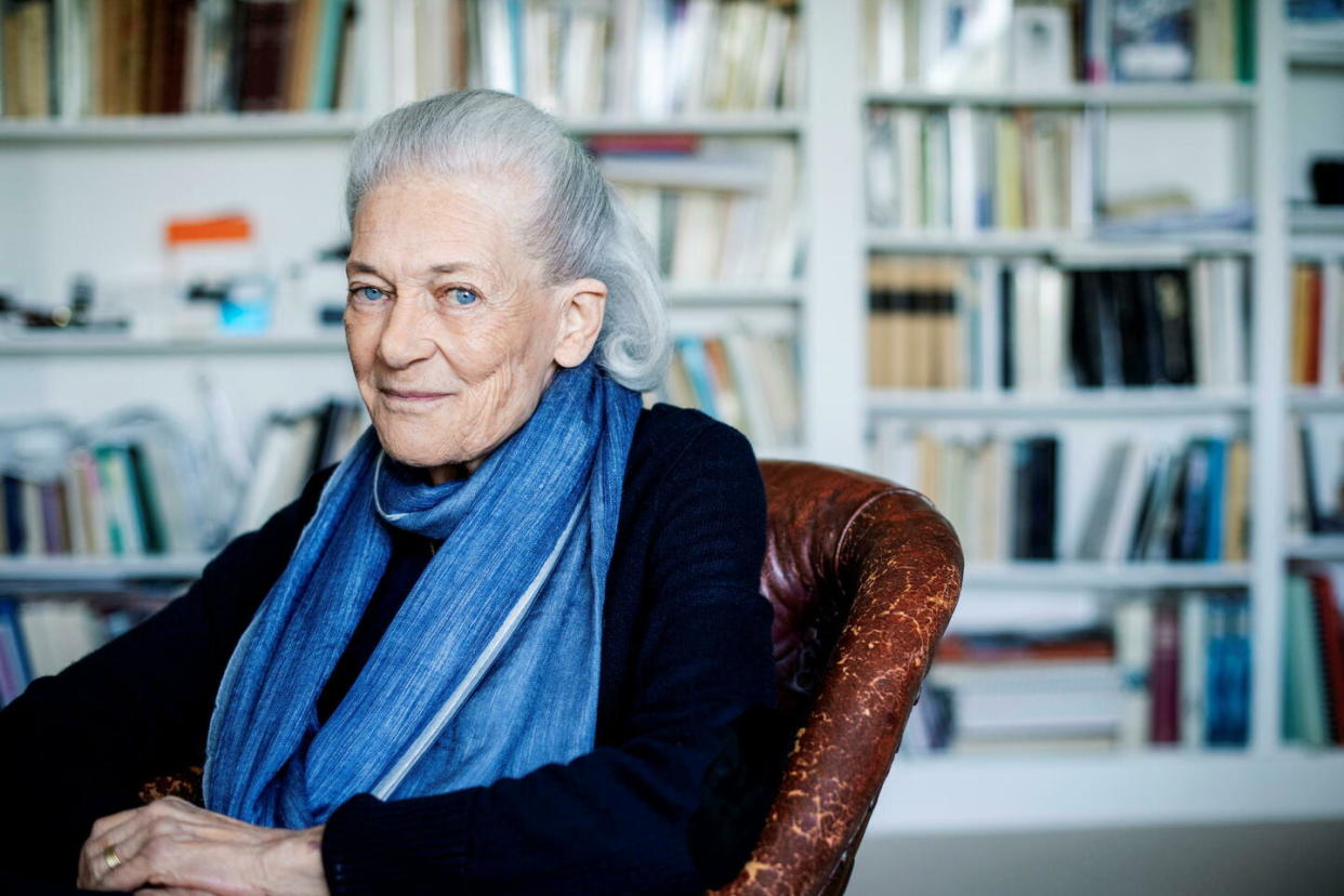 Élizabeth Badinter, à son domicile parisien le 14 avril.  - Credit:Alexandre Isard/Pasco pour « Le Point »