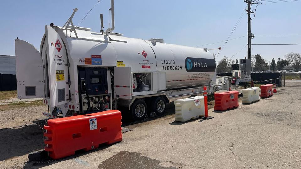 hydrogen fuel truck