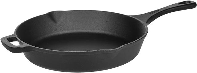 Every Cast-Iron Skillet Obsessive Needs This Clever Storage Solution