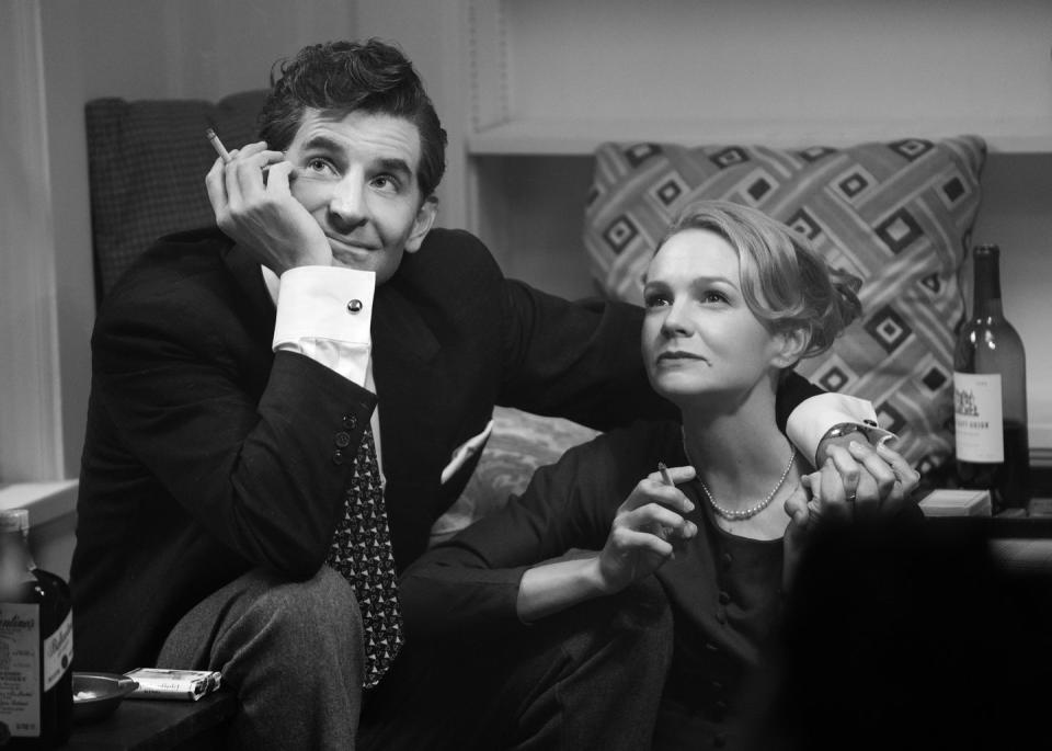 bradley cooper as leonard bernstein and carey mulligan as felicia montealegre in maestro