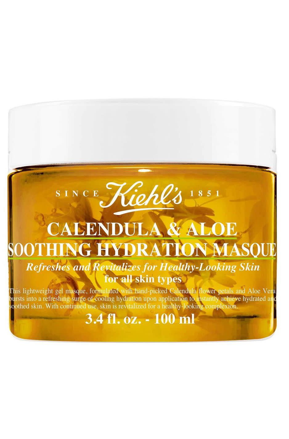 <h3>李春嬡愛用產品推薦：Kiehl's 契爾氏 金盞花蘆薈精華保濕凍膜，100ml，NT.1,600元</h3><p>結合金盞花精華與蘆薈精華，將金盞花強大的神奇修護力注入保濕凍膜中，先溫和修護肌膚，提升細胞吸收及儲存水份的能力，接著再利用「翠葉蘆薈精華」幫肌膚大量補水，提高肌膚含水量，能有效改善肌膚粗造、缺水的狀況，相較於市面上一般保濕面膜，其凍膜質地清爽不黏膩，只需要5分鐘便能立即為肌膚注入充足水份，在短時間內便能快速滋潤並修護肌膚。</p><cite>f</cite>