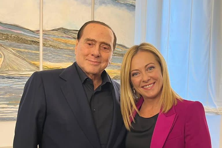 Silvio Berlusconi y Giorgia Meloni 