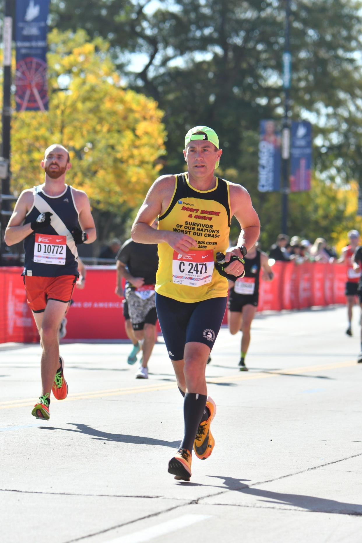 Kentucky native Jason Booher runs the Chicago Marathon in honor of those who lost their lives in the 1988 Carrollton bus crash, the nations deadliest drinking and driving crash.