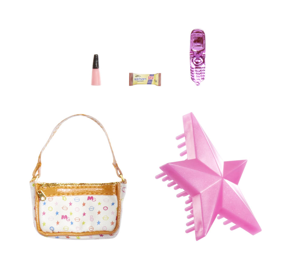 Accessories included with the Bratz x "Mean Girls" Cady Heron doll, Lindsay Lohan, collaboration, kalteen bar, Paramount, Burn book