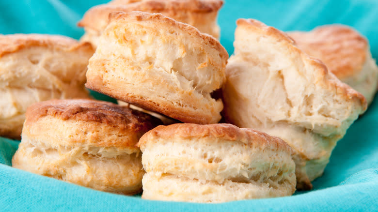 buttermilk biscuits with layers