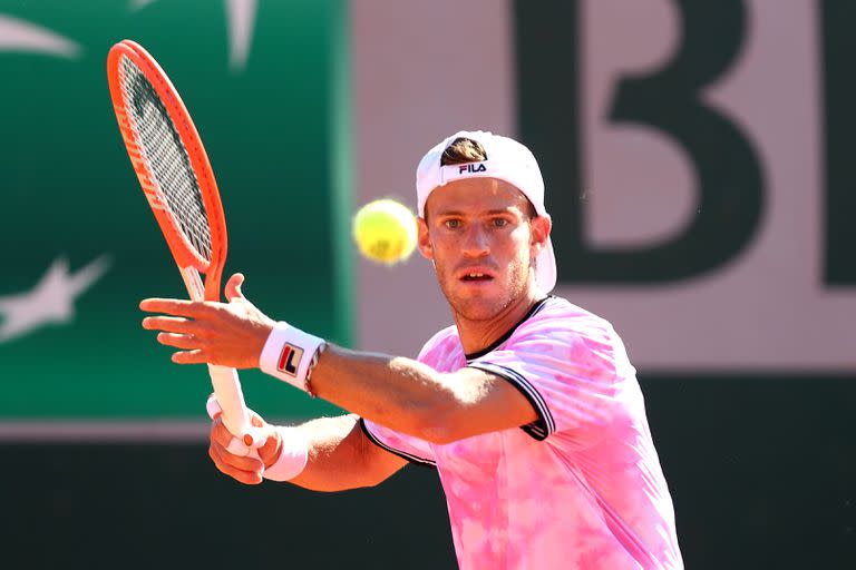 Diego Schwartzman en la primera ronda de Roland Garros contra Lu Yen-hsun de Taiwán en París, Francia