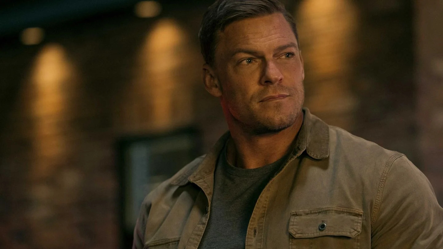 alan ritchson as reacher