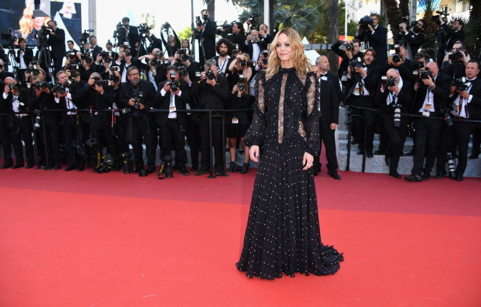 Vanessa Paradis porte une tenue Elie Saab