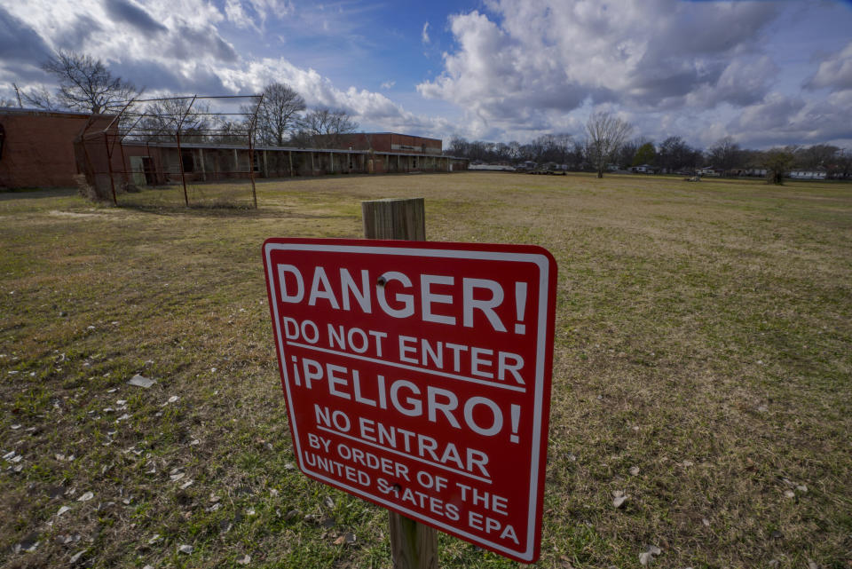 A Superfund site with contaminated soil in Birmingham, Alabama. (Photo: The Washington Post via Getty Images)