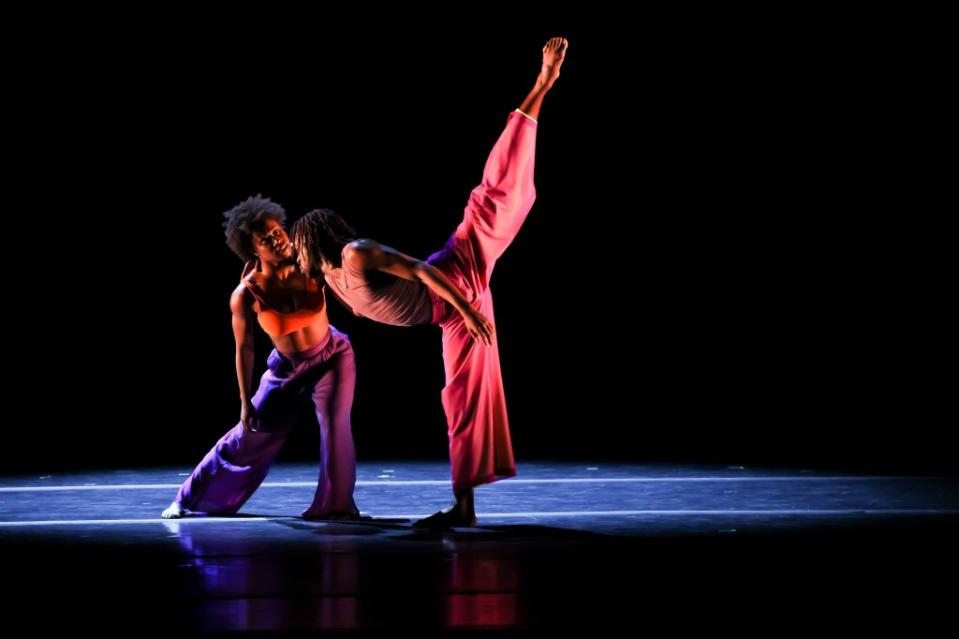 AAADTs Ashley Green and Chalvar Monteiro perform Kyle Abraham’s “Are You in Your Feelings?” on Feb. 8, 2023, at the 2023 Alvin Ailey DC Gala at Kennedy Center. (Photo by Tony Powell)