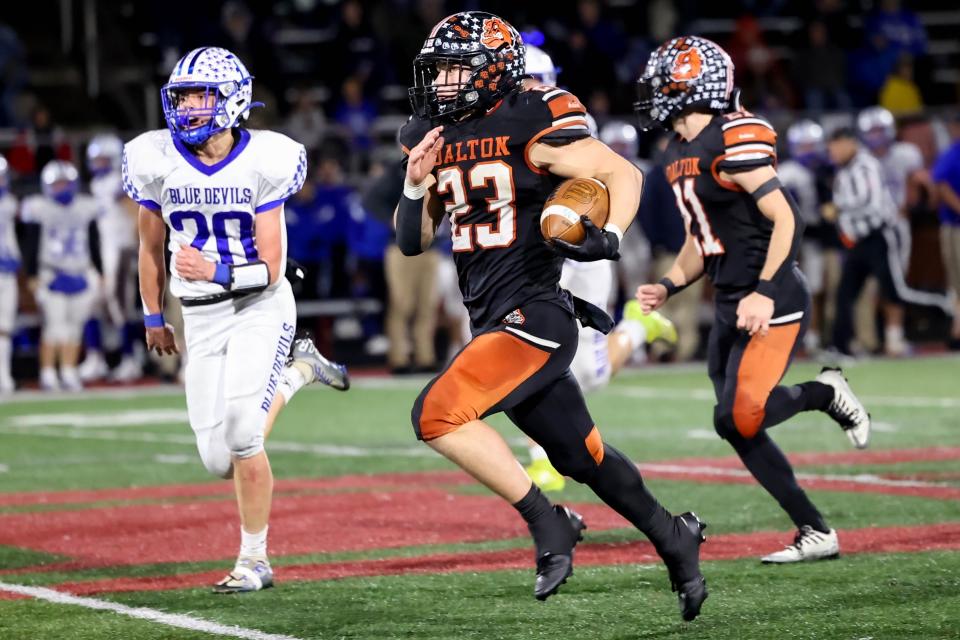 Greyson Siders helped lead Dalton to a 31-8 win over Danville on Friday.