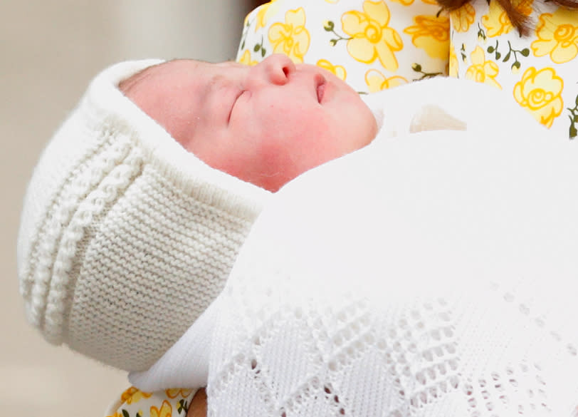 LONDON, UNITED KINGDOM - MAY 02: (EMBARGOED FOR PUBLICATION IN UK NEWSPAPERS UNTIL 48 HOURS AFTER CREATE DATE AND TIME) Catherine, Duchess of Cambridge leaves the Lindo Wing with her newborn daughter at St Mary's Hospital on May 2, 2015 in London, England. The Duchess safely delivered a daughter at 8:34am this morning, weighing 8lbs 3 oz who will be fourth in line to the throne. (Photo by Max Mumby/Indigo/Getty Images)