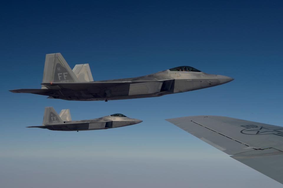 pair of f-22 raptors