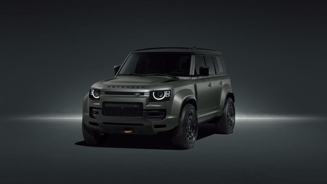 2025 land rover defender octa