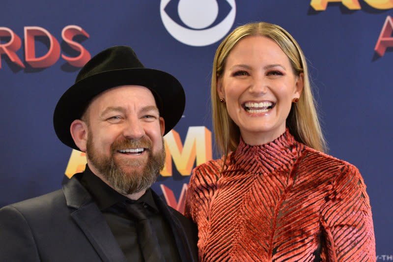 Kristian Bush (L) and Jennifer Nettles of Sugarland attend the Academy of Country Music Awards in 2018. File Photo by Jim Ruymen/UPI