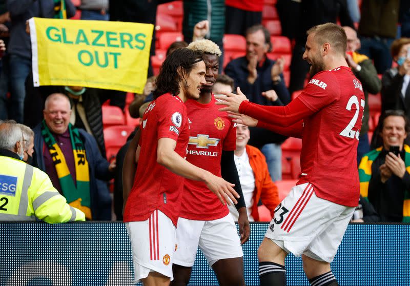 Premier League - Manchester United v Fulham