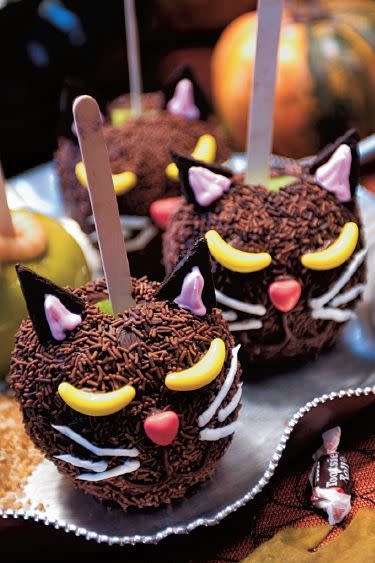 <p>Get your kiddos to eat their daily dose of fruit with these chocolate apple kitties. </p><p><a href="https://www.womansday.com/food-recipes/food-drinks/a28858192/chocolate-apple-cat-faces-recipe/" rel="nofollow noopener" target="_blank" data-ylk="slk:Get the Chocolate Apple Cat Faces recipe.;elm:context_link;itc:0;sec:content-canvas" class="link "><strong><em>Get the Chocolate Apple Cat Faces recipe. </em></strong> </a></p>