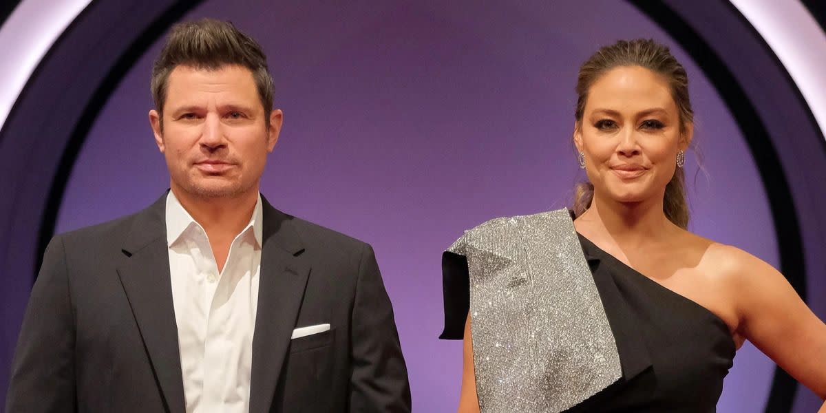 love is blind reunion hosts nick and vanessa lachey