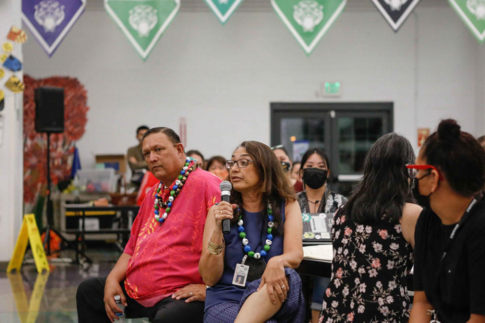 Hawaii Board of Education member Kili Namauʻu solicits input from the community at a strategic planning meeting at Ewa Makai Middle School earlier this year. (Viola Gaskell/Civil Beat)