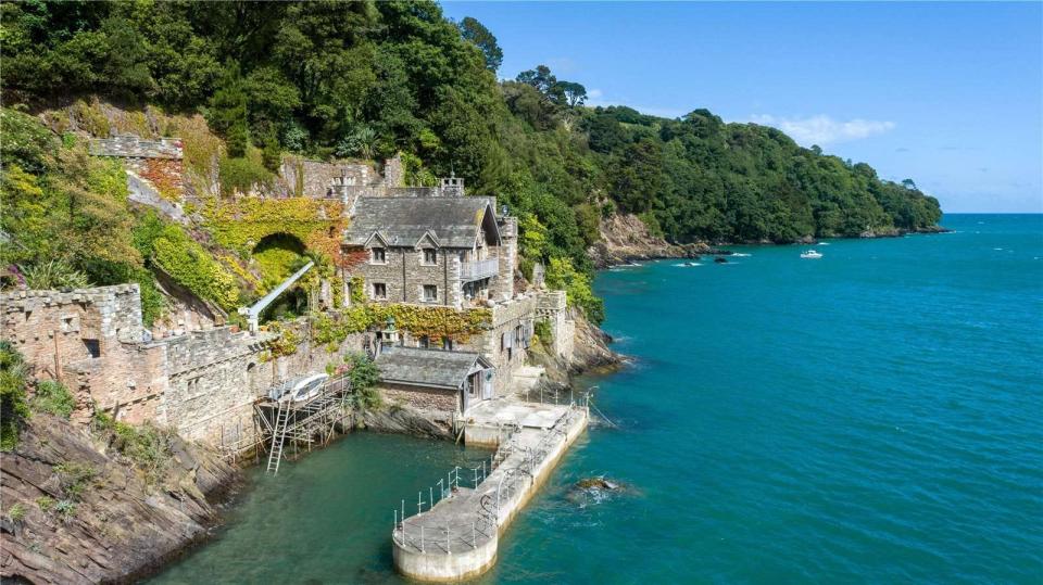 boathouse river dart