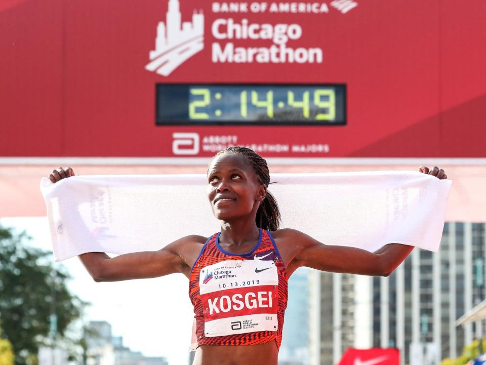 1) Kosgei Shocks Everyone in Chicago