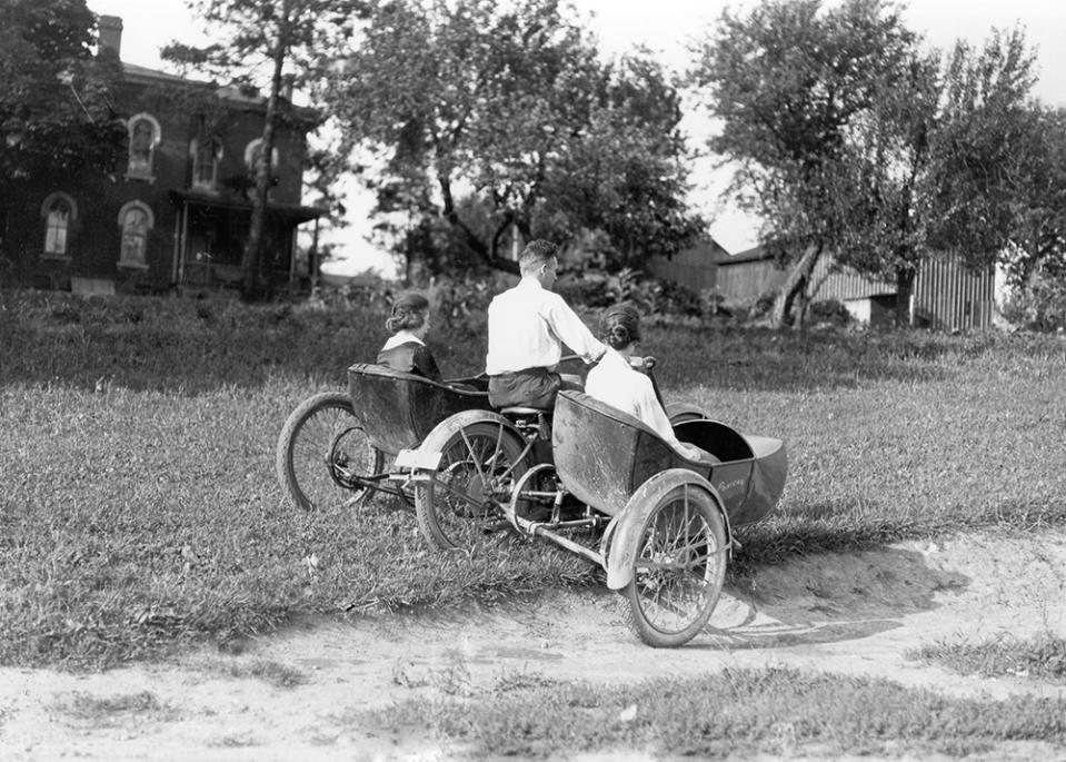 Testing two Flxible sidecars on one motorcycle. Not practical for riding, but gets the point across. Photo courtesy of the CRF Museum / Mohican Historical Society, Loudonville Ohio.