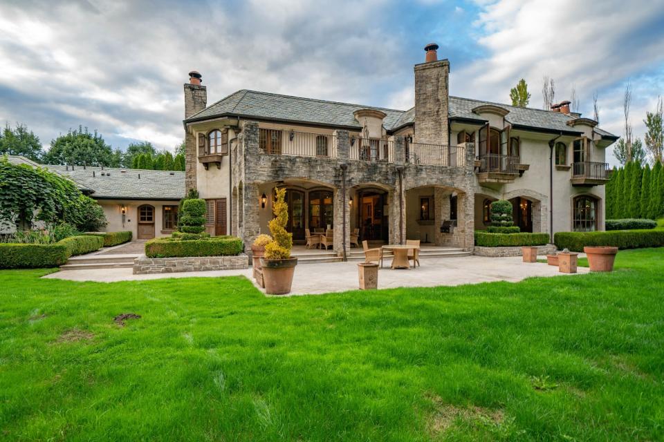 An equestrian barn is one of many amenities at this Newberg, Oregon, property.