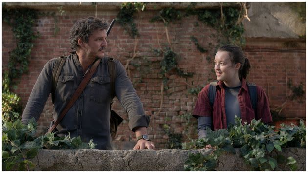 Joel (Pedro Pascal) and Ellie (Bella Ramsey) in 