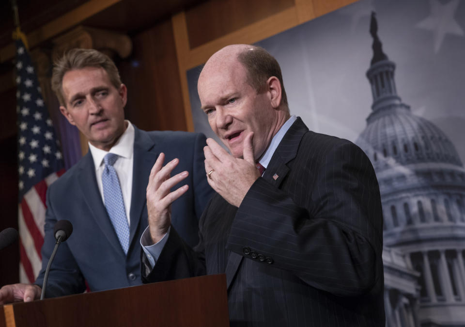 In an earlier alliance in July, Flake and Coons called for a resolution to back the U.S. intelligence community findings that Russia interfered in the 2016 election. (Photo: J. Scott Applewhite/AP)